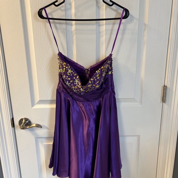 Dave & Johnny bejeweled purple prom dress, size 4. - Picture 5 of 7